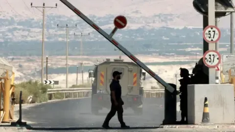 Two Persons Killed in Attack Adjacent to West Bank-Jordan Checkpoint, IDF Reports