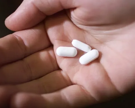 Daily Aspirin Shows ‘Huge Effect’ in Reducing Bowel Cancer Relapse, Trial Finds
