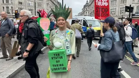 Thousands Demonstrators Gather in Heart of London to Denounce Donald Trump's Official UK Trip