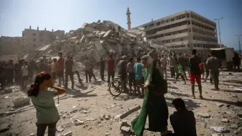 Escalated Aerial Bombardment Continues in the Gaza Strip