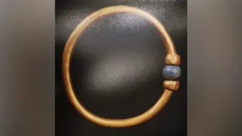 Egyptian Authorities State Ancient Bracelet Has Been Taken and Melted Down